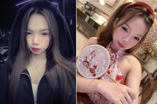 Cô Gái Teen Thích Chơi Đùa Với Bạn Gái